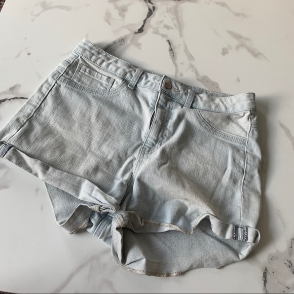 Forever21 Daisy Duke Shorts - Picture 1 of 3